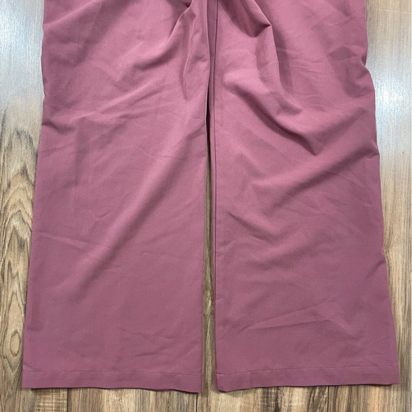 Figs Rafaela Cargo Wide Leg Scrub Jumpsuit Mauve One Piece Women Sz Small - Picture 10 of 11